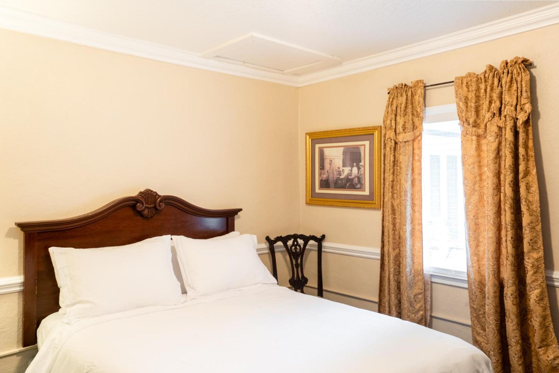 Lake Lure Inn And Spa Ngoại thất bức ảnh