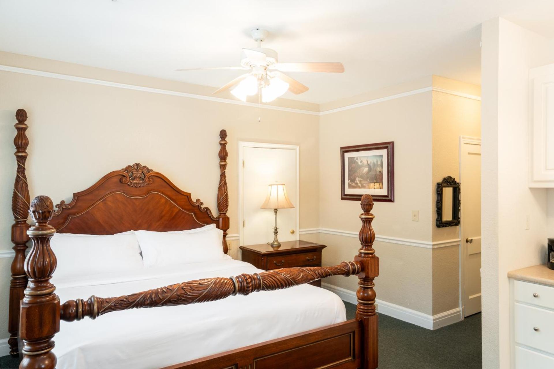 Lake Lure Inn And Spa Ngoại thất bức ảnh