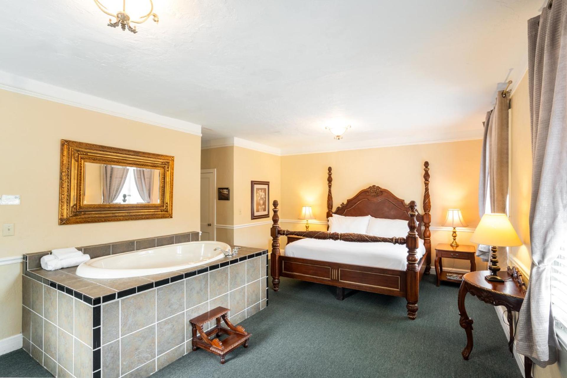 Lake Lure Inn And Spa Ngoại thất bức ảnh
