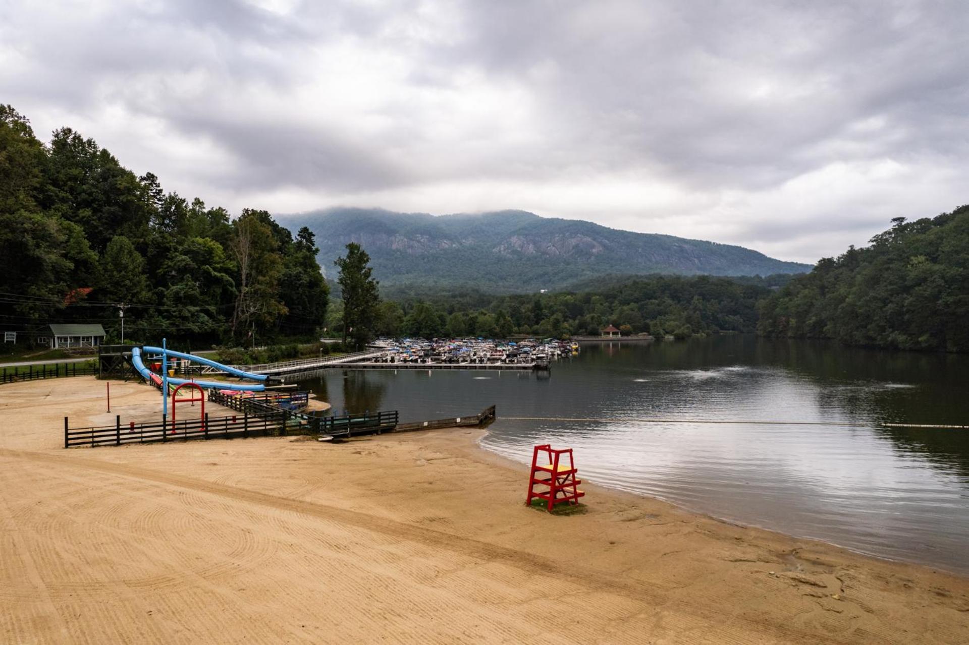 Lake Lure Inn And Spa Ngoại thất bức ảnh