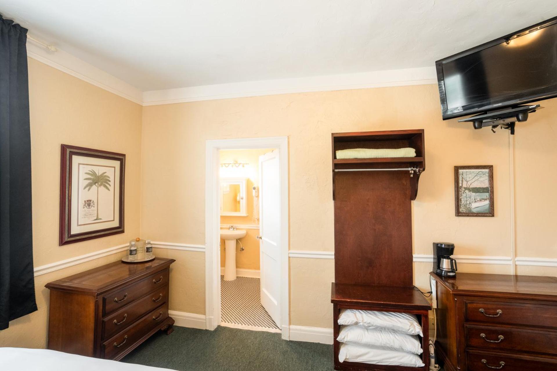 Lake Lure Inn And Spa Ngoại thất bức ảnh